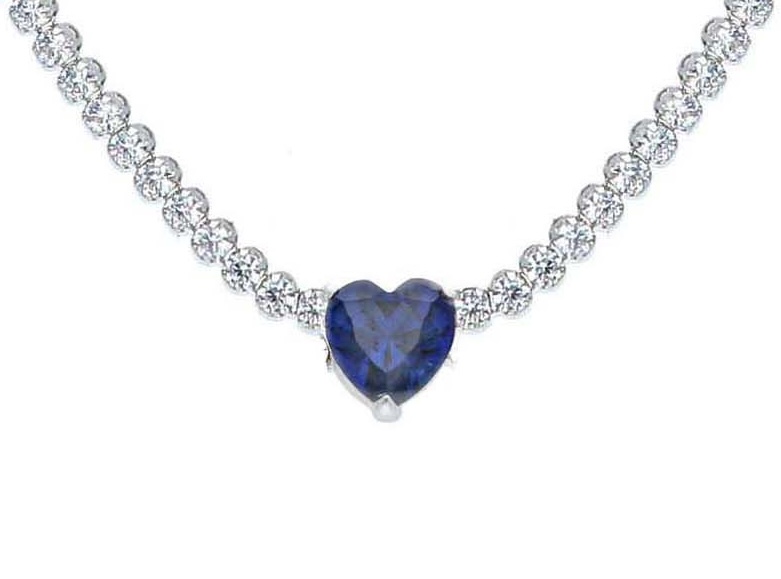 collana con zaffiro